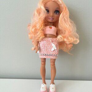 Rainbow High Georgia Bloom Doll